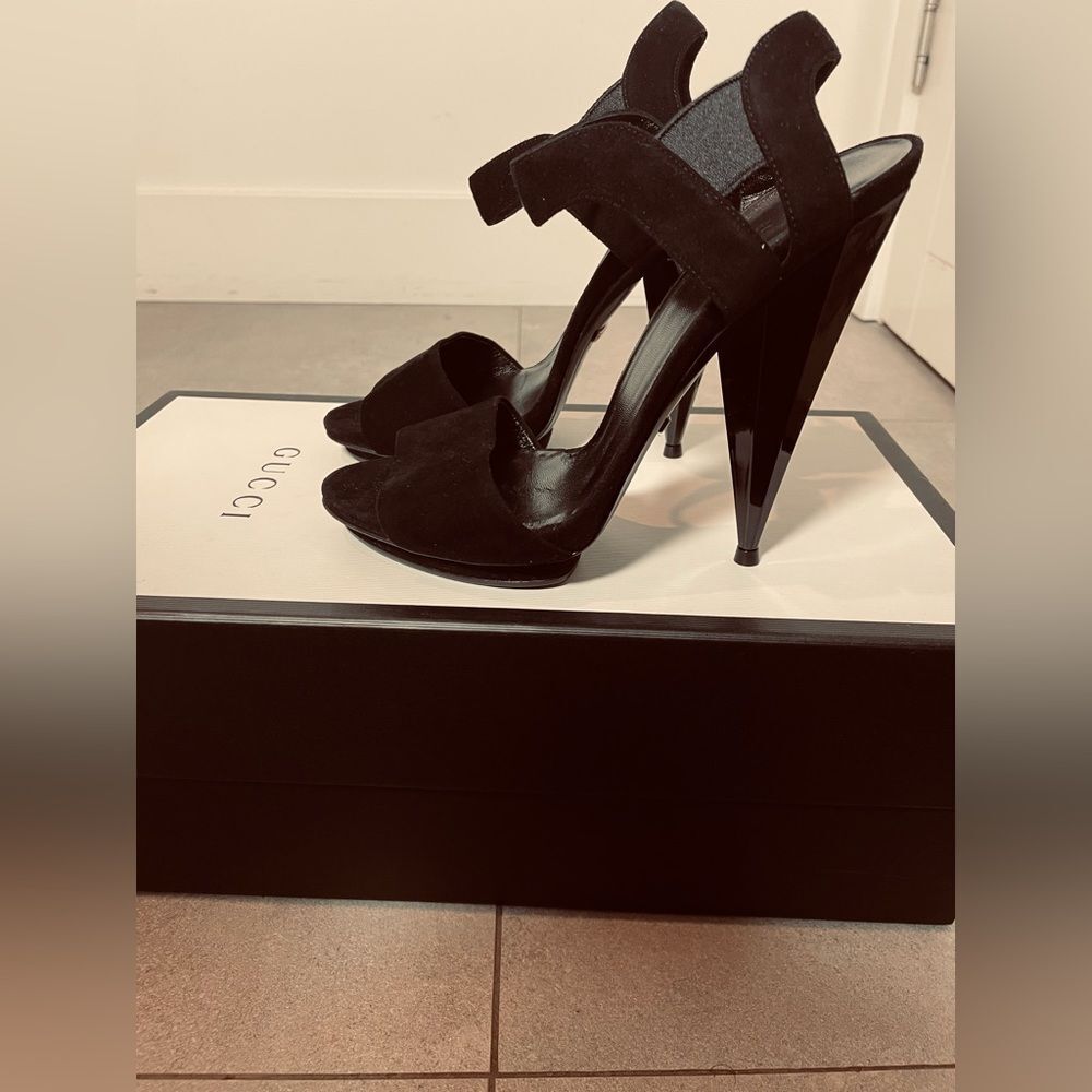2 Item Bundle - Gucci Slingback Sandals - Sz 7 Heels Bottega Veneta Mule Slides